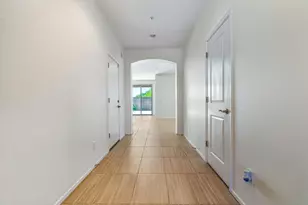 9233 W Dreyfus Dr, Peoria, AZ 85381 - Photo 4