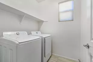 9233 W Dreyfus Dr, Peoria, AZ 85381 - Photo 30