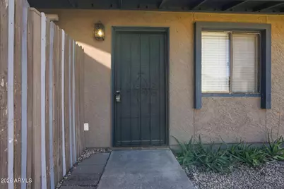 286 W Palomino Drive #Unit 21, Chandler, AZ 85225 - Photo 4