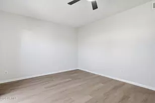 286 W Palomino Dr, Chandler, AZ 85225 - Photo 6