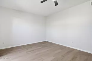 286 W Palomino Dr, Chandler, AZ 85225 - Photo 6