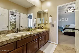 3821 E Patrick Ln, Phoenix, AZ 85050 - Photo 40