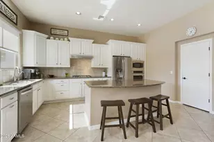 3821 E Patrick Ln, Phoenix, AZ 85050 - Photo 16