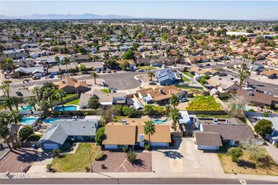 2317 W Port Au Prince Lane, Phoenix, AZ 85023 - Photo 2