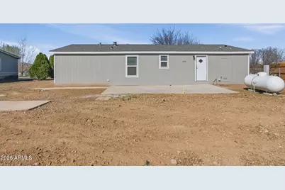 24275 N Cleveland Street, Paulden, AZ 86334 - Photo 22