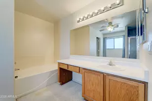 21232 N 31st Dr, Phoenix, AZ 85027 - Photo 24