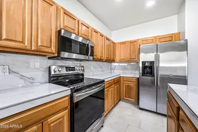 9054 W Custer Lane, Peoria, AZ 85381 - Photo 14