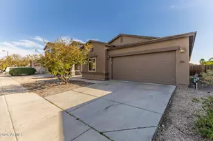 1923 E Renegade Trail, San Tan Valley, AZ 85143 - Photo 2