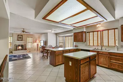 9821 W Behrend Drive, Peoria, AZ 85382 - Photo 8