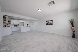 7815 S 1st Dr, Phoenix, AZ 85041 - Photo 4