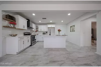 7815 S 1st Drive, Phoenix, AZ 85041 - Photo 10