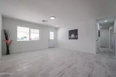 7815 S 1st Drive, Phoenix, AZ 85041 - Photo 6