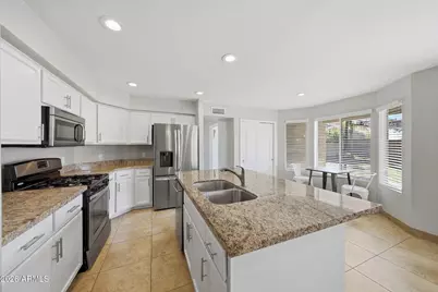 2221 E Menadota Drive, Phoenix, AZ 85024 - Photo 12