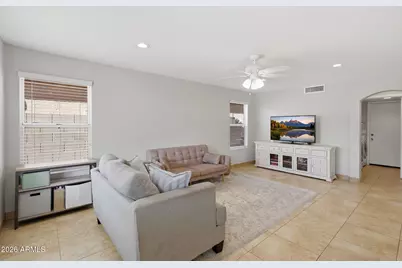 2221 E Menadota Drive, Phoenix, AZ 85024 - Photo 18