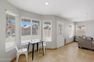 2221 E Menadota Dr, Phoenix, AZ 85024 - Photo 16