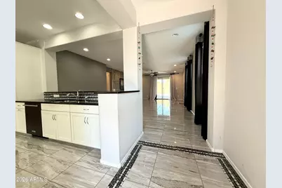 9464 W Fallen Leaf Lane, Peoria, AZ 85383 - Photo 4