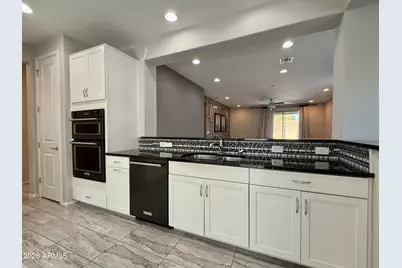 9464 W Fallen Leaf Lane, Peoria, AZ 85383 - Photo 8