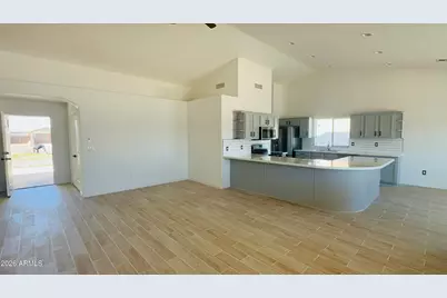 15191 S Amado Boulevard, Arizona City, AZ 85123 - Photo 8