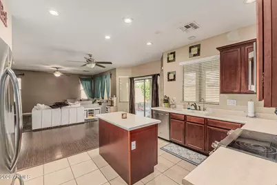 18024 W Maui Lane, Surprise, AZ 85388 - Photo 14