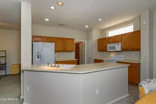 16236 W Scarlet Canyon Dr, Surprise, AZ 85374 - Photo 12