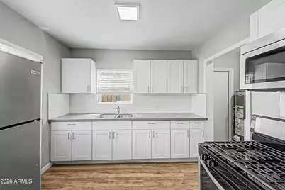 4220 N 3rd Avenue, Phoenix, AZ 85013 - Photo 8