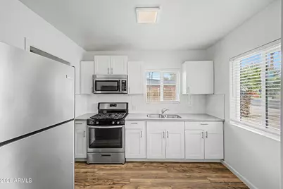 4220 N 3rd Avenue, Phoenix, AZ 85013 - Photo 2