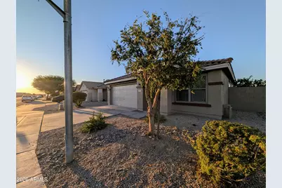 2404 W Roeser Road, Phoenix, AZ 85041 - Photo 2