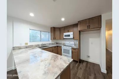 2404 W Roeser Road, Phoenix, AZ 85041 - Photo 12