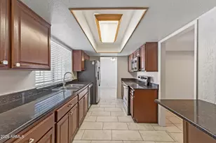 4418 W Desert Hills Dr, Glendale, AZ 85304 - Photo 12