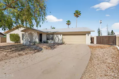 4418 W Desert Hills Drive, Glendale, AZ 85304 - Photo 2