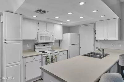 145 N 74th Street #207, Mesa, AZ 85207 - Photo 6