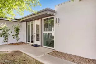 4206 N 38th St, Phoenix, AZ 85018 - Photo 2