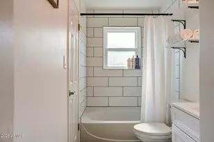 4206 N 38th St, Phoenix, AZ 85018 - Photo 12