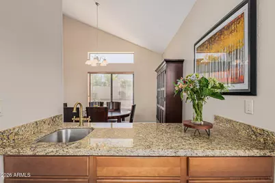 127 W Buena Vista Drive, Tempe, AZ 85284 - Photo 10