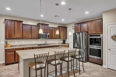 42425 W Sea Eagle Drive, Maricopa, AZ 85138 - Photo 2