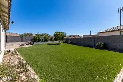 5817 S 30th Glen, Phoenix, AZ 85041 - Photo 32