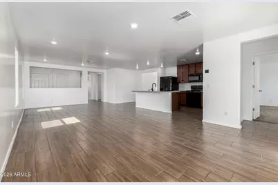 5817 S 30th Glen, Phoenix, AZ 85041 - Photo 10