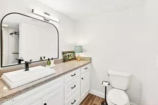 1861 E Sunburst Ln, Tempe, AZ 85284 - Photo 24