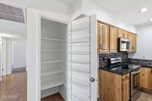 4001 E Becker Ln, Phoenix, AZ 85028 - Photo 22