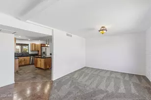 4001 E Becker Ln, Phoenix, AZ 85028 - Photo 10