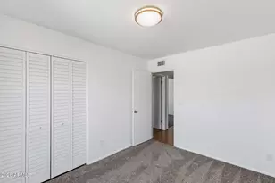 4001 E Becker Ln, Phoenix, AZ 85028 - Photo 32