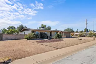 4001 E Becker Ln, Phoenix, AZ 85028 - Photo 4
