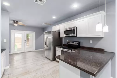 1636 E Whitton Avenue, Phoenix, AZ 85016 - Photo 1