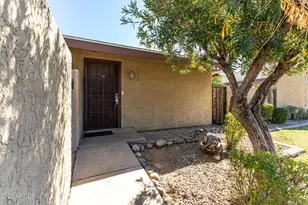 911 S Hacienda Dr, Tempe, AZ 85281 - Photo 1