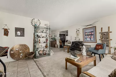 1109 E Bishop Drive, Tempe, AZ 85282 - Photo 2