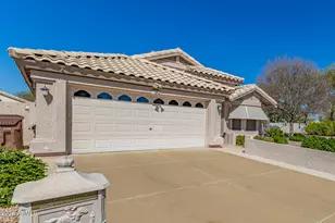 8432 W Charter Oak Rd, Peoria, AZ 85381 - Photo 4