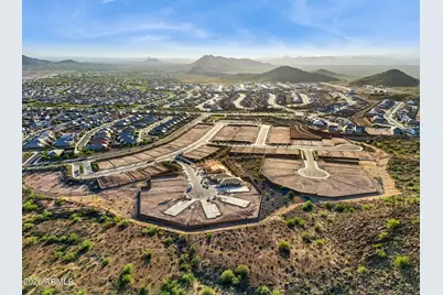 6947 W Straight Arrow Lane, Peoria, AZ 85383 - Photo 4