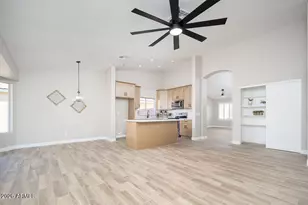 11614 W Palm Ln, Avondale, AZ 85392 - Photo 6