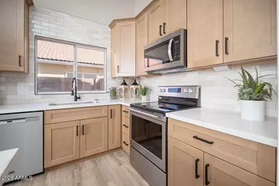 11614 W Palm Lane, Avondale, AZ 85392 - Photo 12