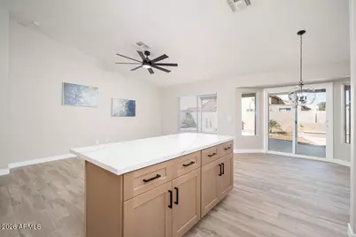 11614 W Palm Lane, Avondale, AZ 85392 - Photo 10